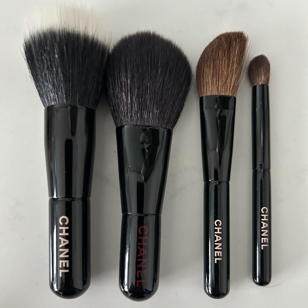 CHANEL Black Makeup Brush Set - 4 Brushes